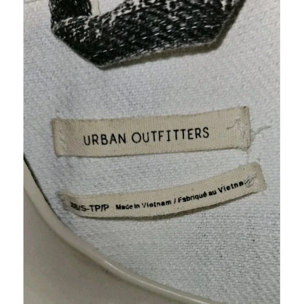 Urban Outfitters urban outfitters